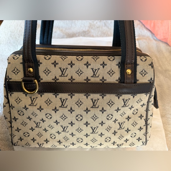 ⭐️Louis Vuitton Monogram Josephine PM - Blue and Grey⭐️